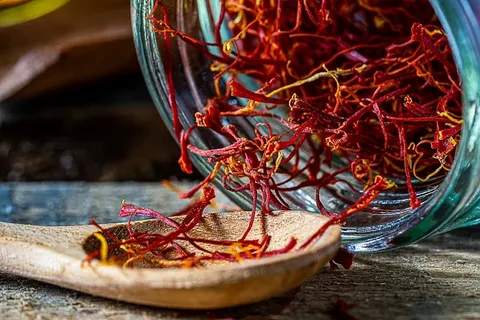 تصویر 1 از زعفران بهرامن یک‌ گرمی مناسب مصرف روزانه و خانگی